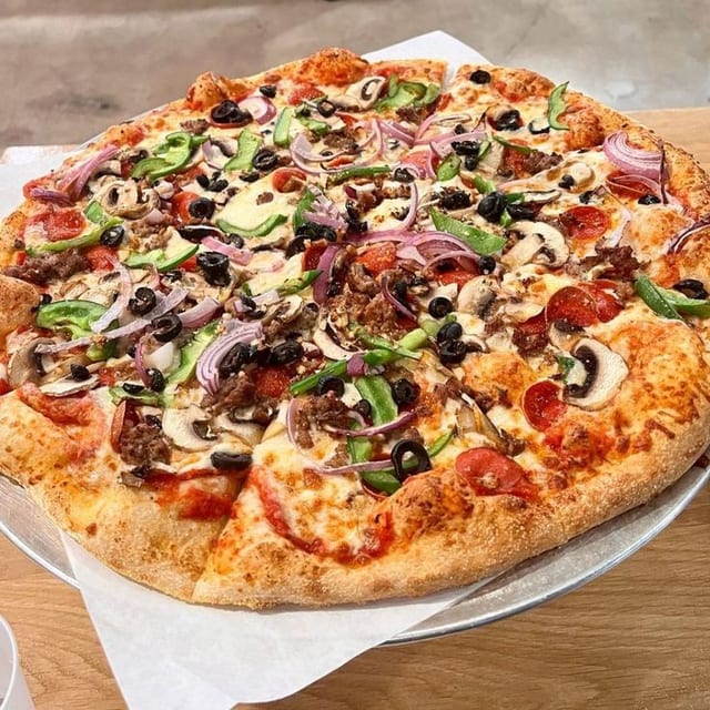 Build your own pizza (18").
